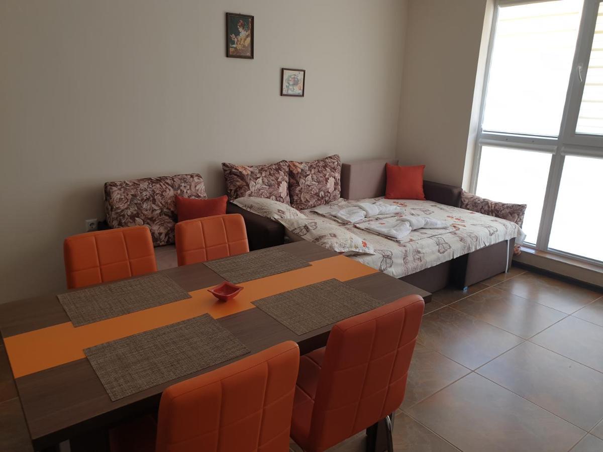 צרבו Апартаменти Кастро/Castro Apartments מראה חיצוני תמונה