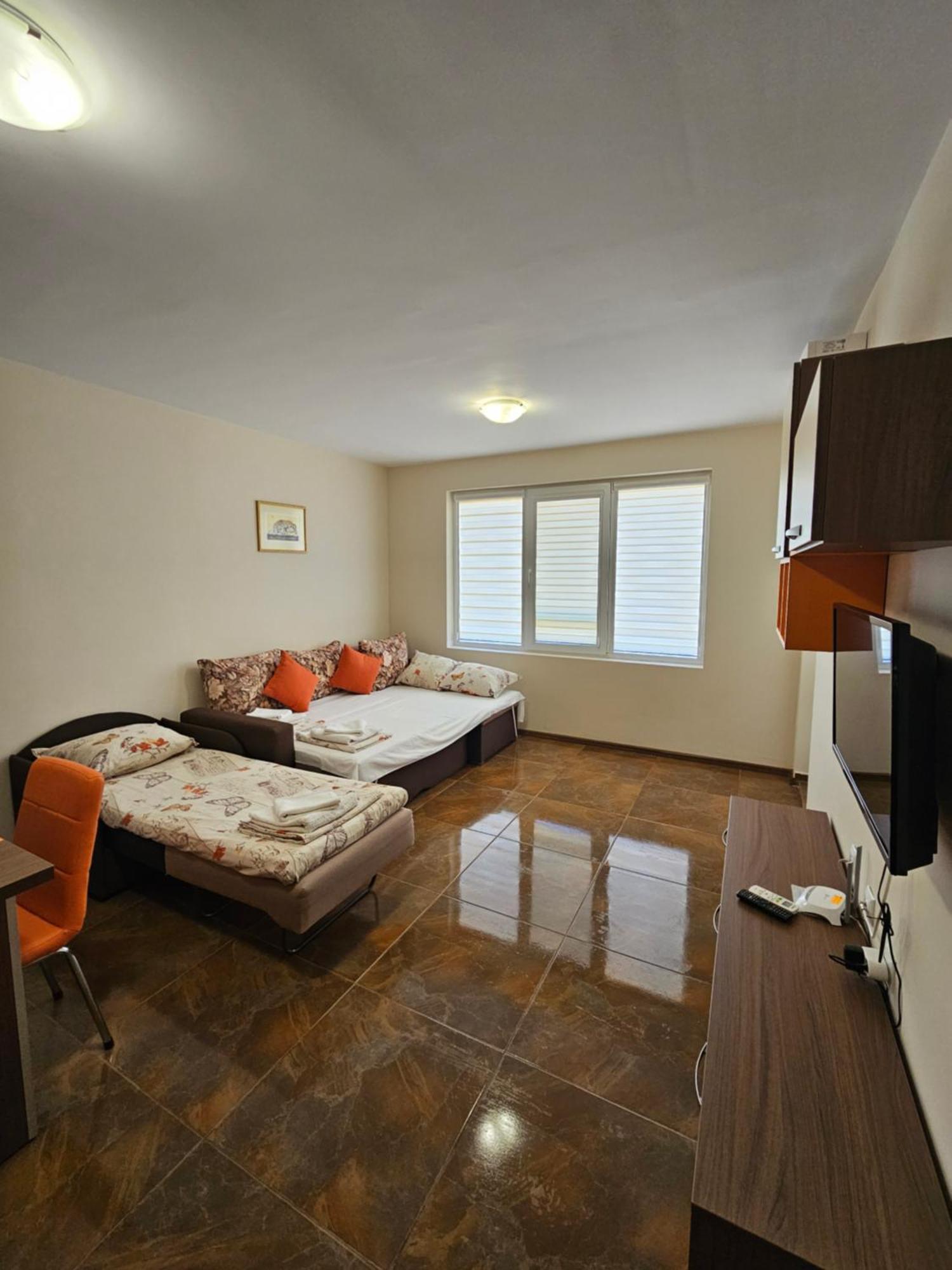 צרבו Апартаменти Кастро/Castro Apartments מראה חיצוני תמונה