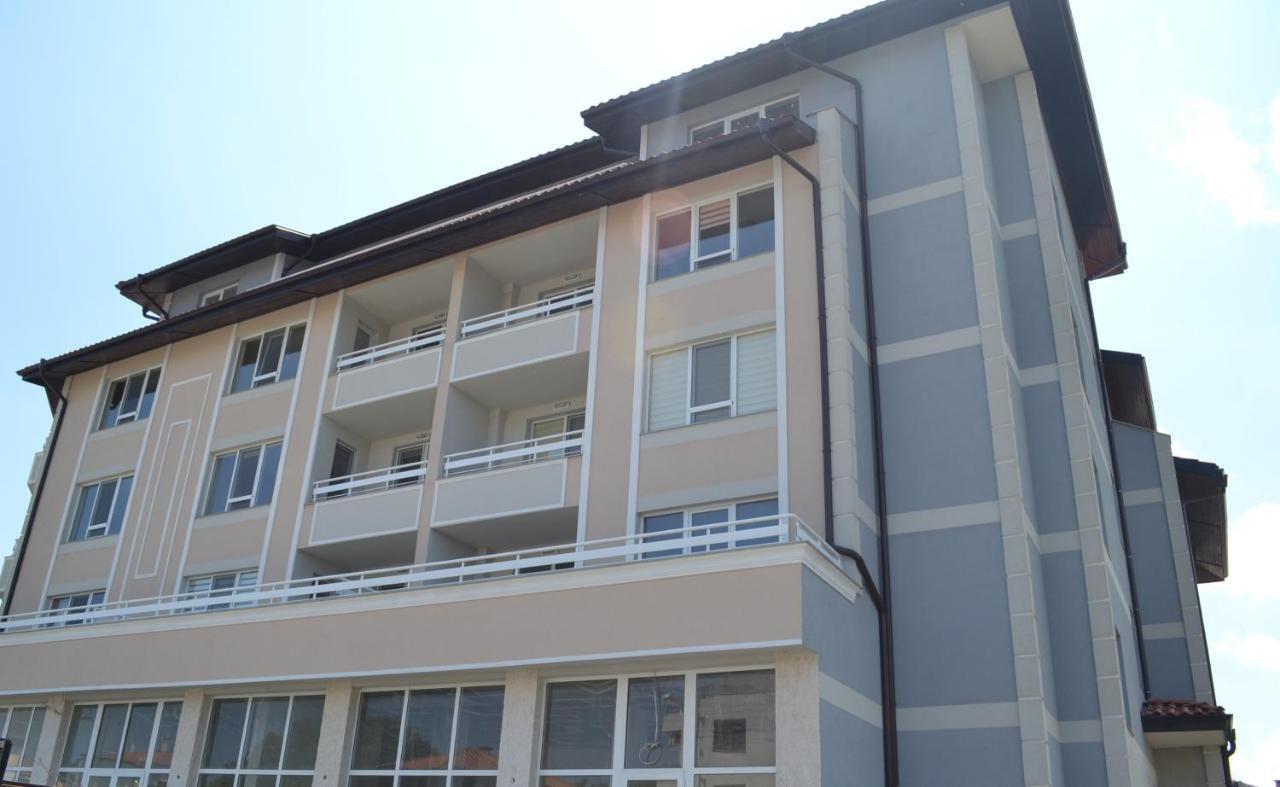 צרבו Апартаменти Кастро/Castro Apartments מראה חיצוני תמונה